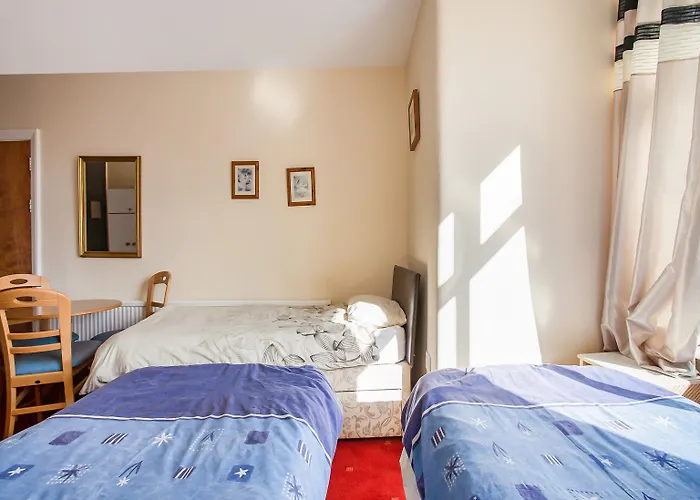 The Longlands 2* Middlesbrough