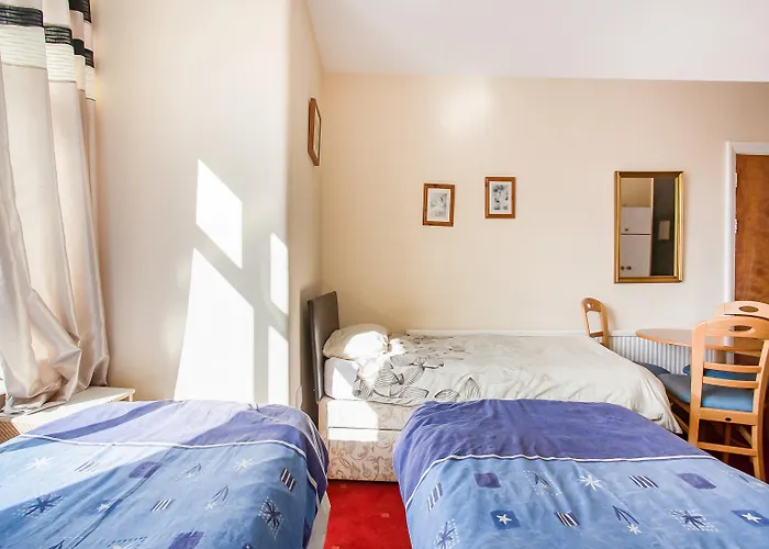 The Longlands 2* Middlesbrough